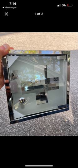 Lockable medical box