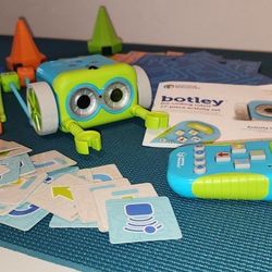 ®Learning Resources Botley The Coding Robot Activity Set - 77 Pieces


