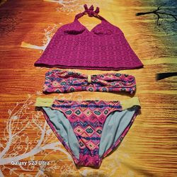 👙  ONLY $3!  👙FUSCIA PRINT SWIMWEAR SET LARGE👙