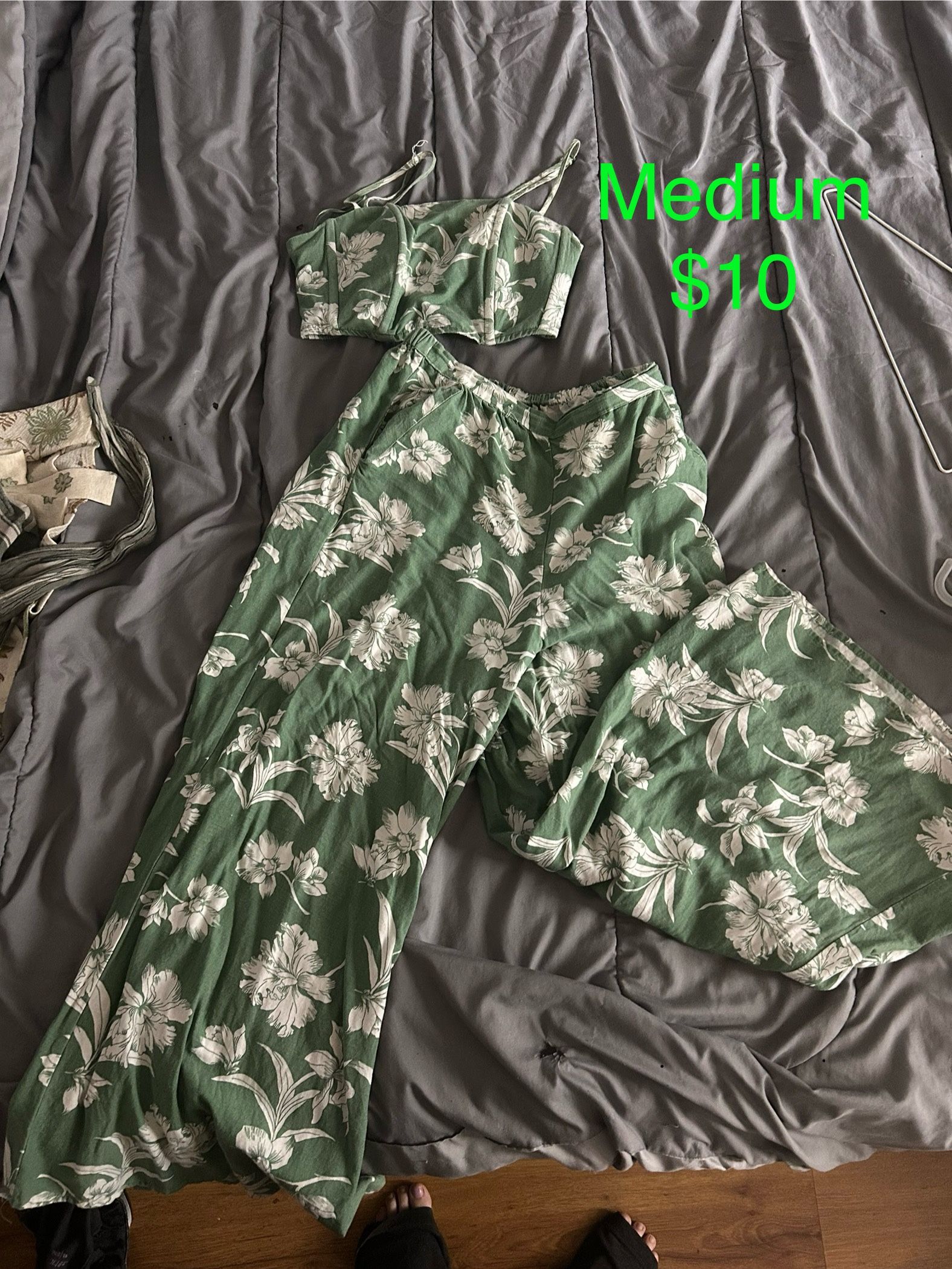 Pants Set With Crop Top