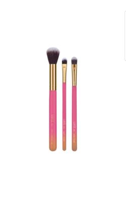 Luxie eyeshadow brushes