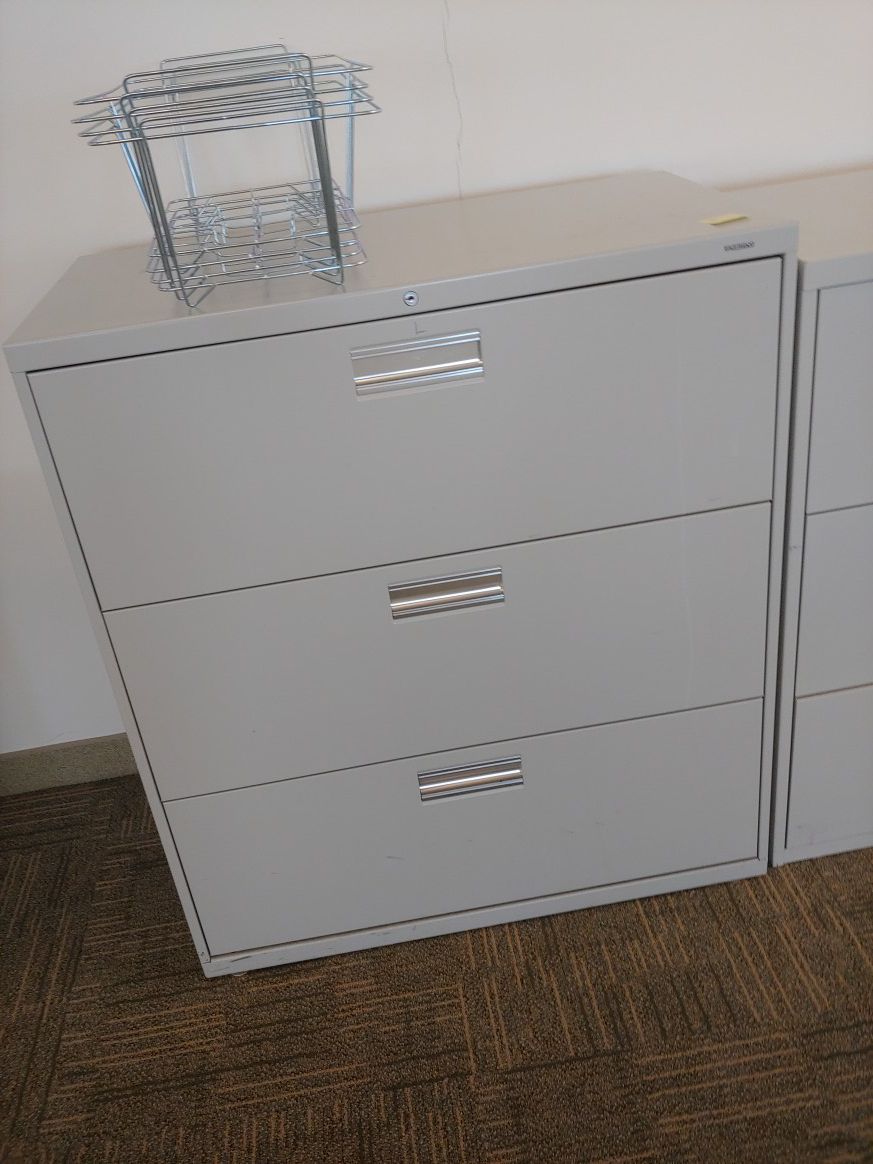 3 drawer steel lateral file cabinet