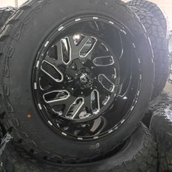 20x12 Hardcore 6x135 With 33 12 50 20 Rt