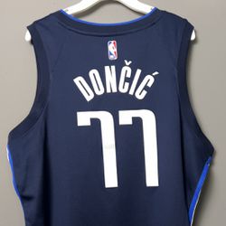 Luka Dončić Dallas Mavericks Jordan Brand Swingman (Size XL)