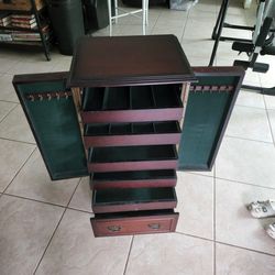 Bombay Jewelry Chest