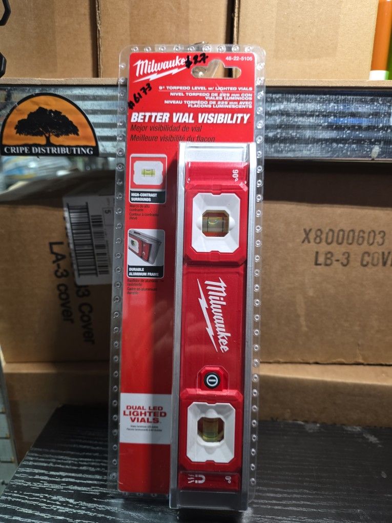 Milwaukee
9" Torpedo Level with Lighted Vials