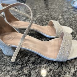 David’s Bridal Wedding Shows 8 1/2