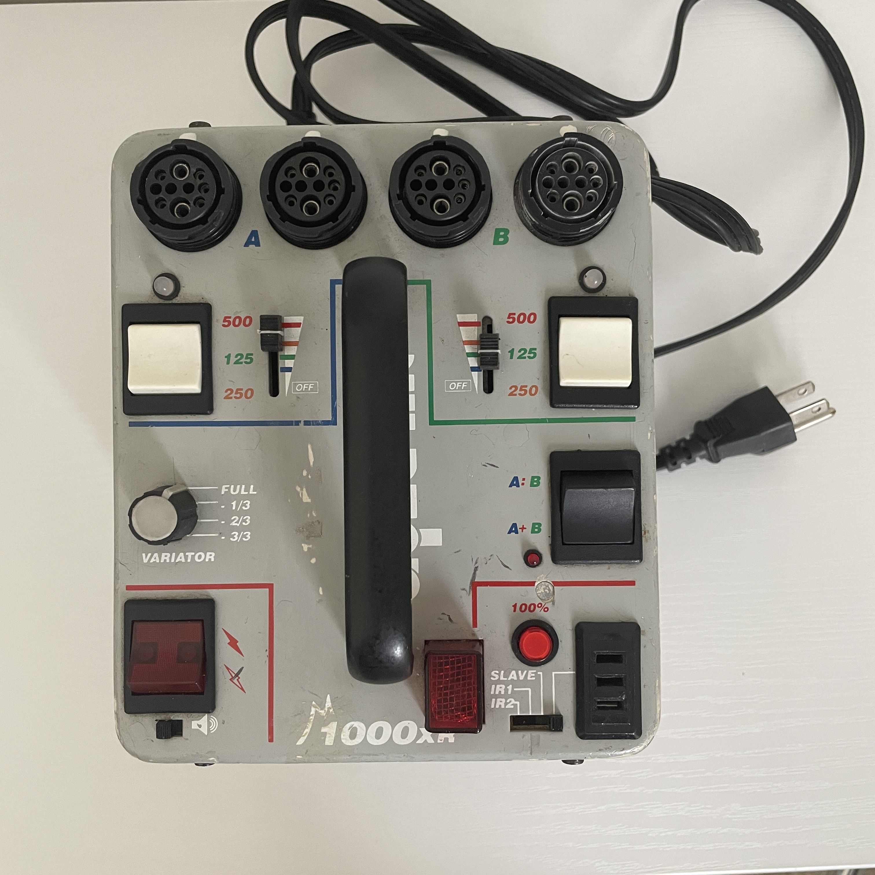 Dynalite 1000XR Power Pack – 1000Ws Studio Flash Strobe