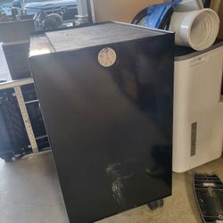 craftsman utility box on wheels