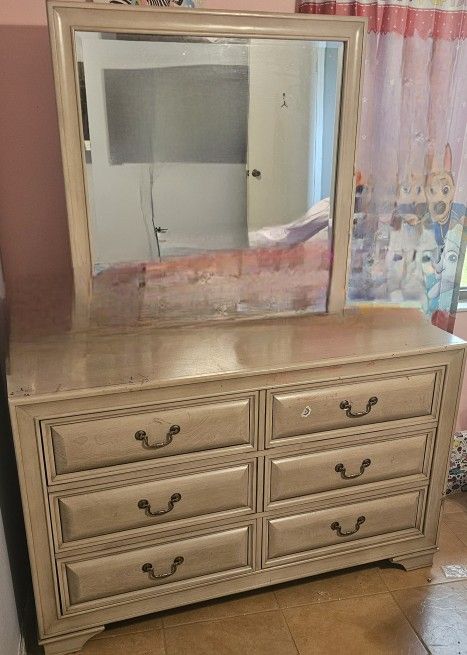 Rooms To Go Twin Bedroom Set $300 Or Obo
