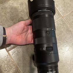 Nikon NIKKOR Z 70-200mm f/2.8 VR S Lens