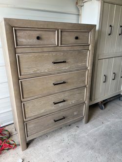 High Dresser Drawers cabinet/ dresser/ wood