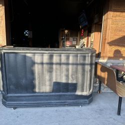 Portable Bar On Wheels