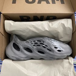 DS Adidas Yeezy Foam Runner Size 12