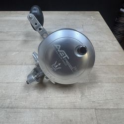 Avet JX 6/3 2 Speed Reel