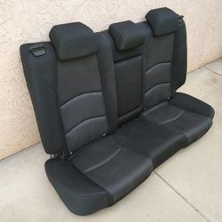 14-18 Mazda 3 Sedan Fabric/Cloth Rear Seat, nice condition. Hablamos Español. 2014 -2015-2016-2017-2018 