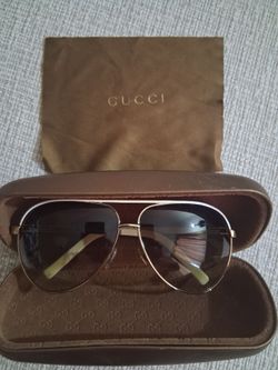 COACH GLASSES WITH CLEANING CLOTH IN CASE