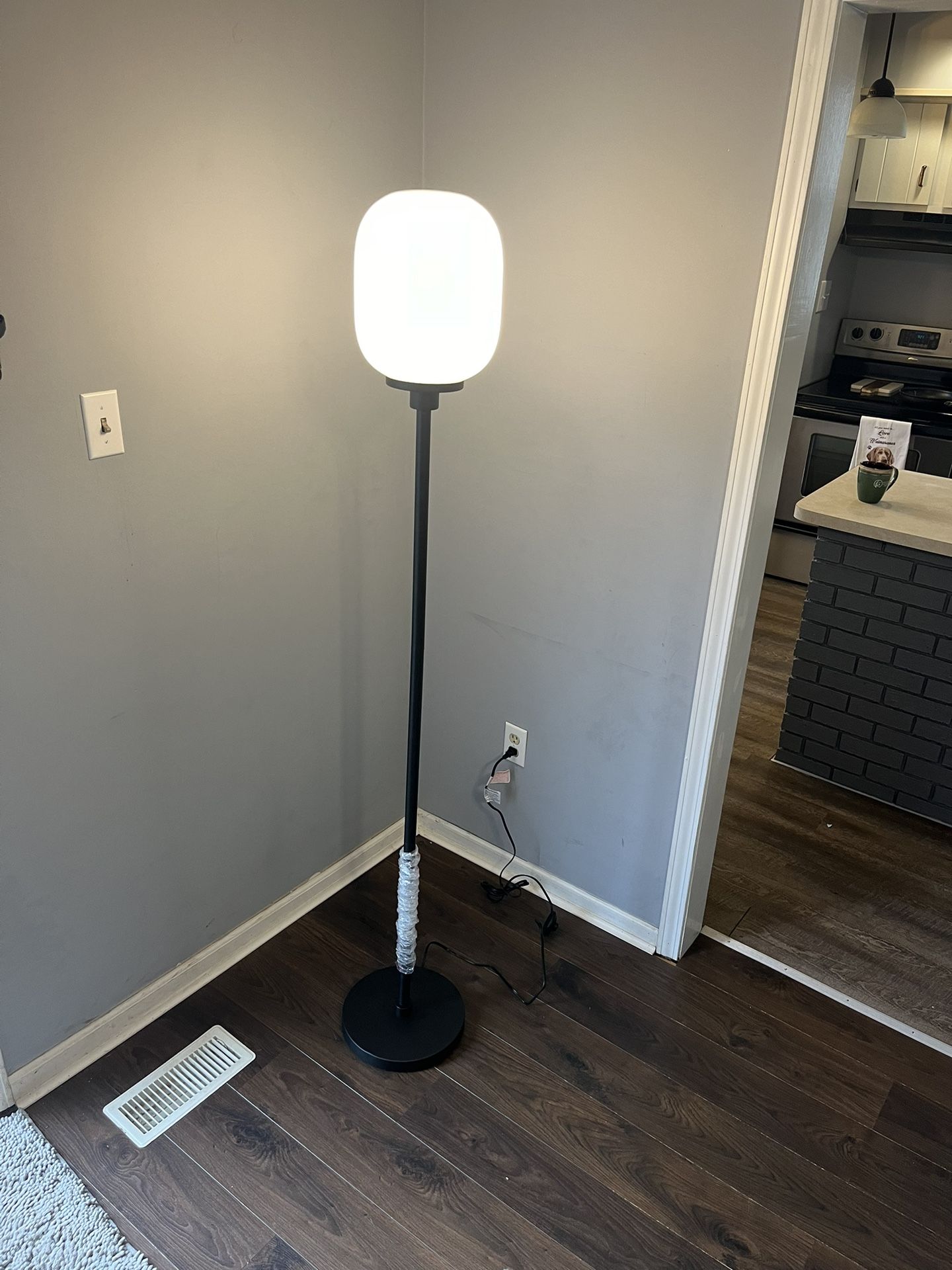 Floor Lamp 69”