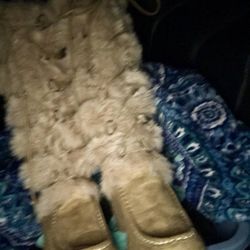 New Union bay Alloutte Faux Fur tall wedge Boots