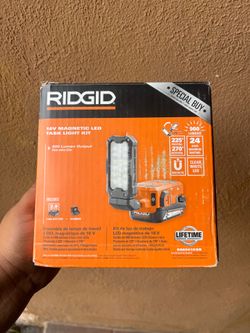 Ridgid 18V Cordless Magnetic Task Light