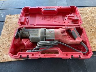 Milwaukee corded Sawzall ( for parts only)