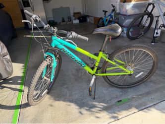 Nishiki Pueblo 26" Mountain Bike – Aluminum Frame, 21-Speed, Front Suspension, G