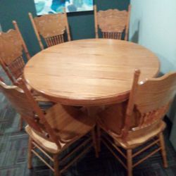 Wooden Dining Table And 5 Chairs Country Style