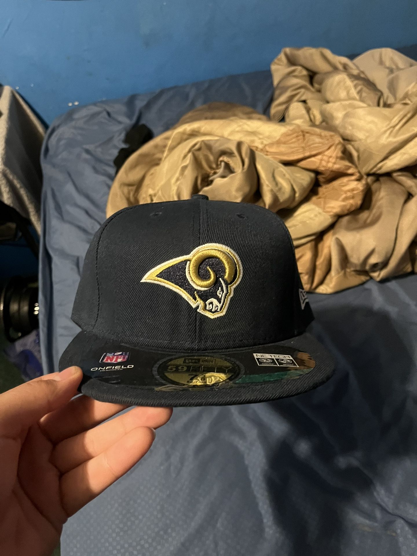 New Era La Rams hat 7 3/8