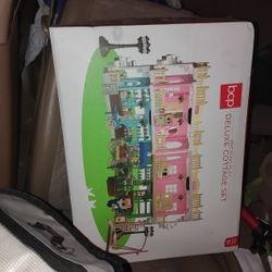 Deluxe Cottage Set