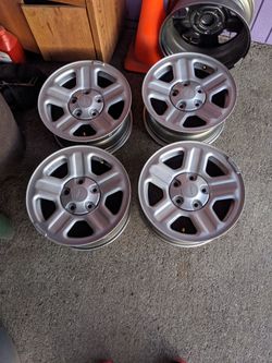 Stock Jeep wheels