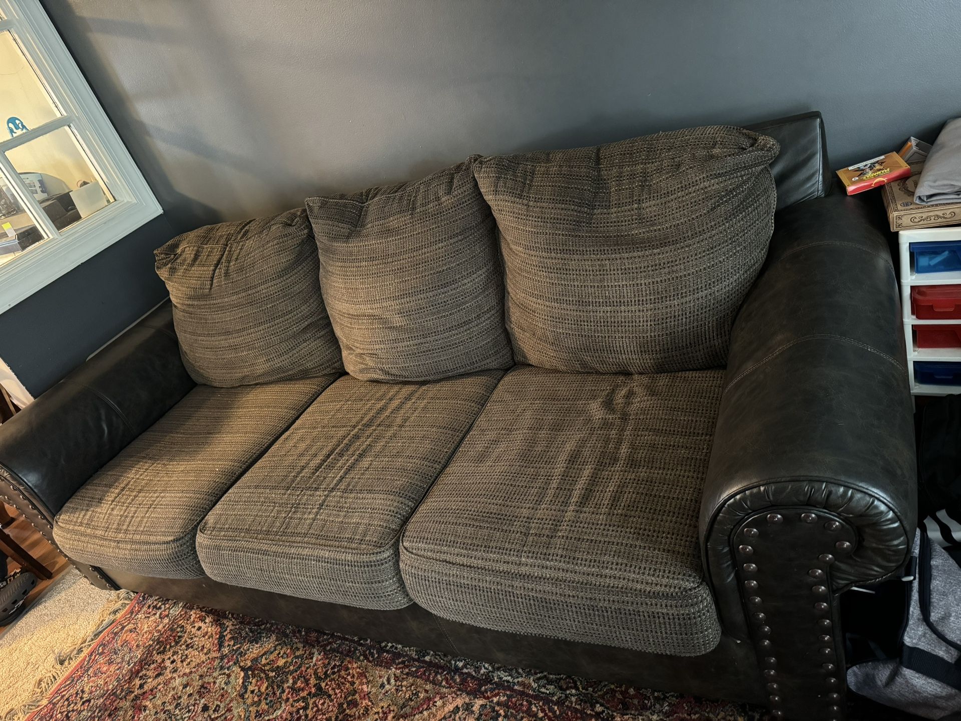 FREE Sofas for Sale in Montgomry Vlg, MD OfferUp
