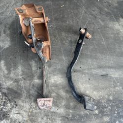 1(contact info removed) Chevy GMC C1500 C2500 C3500 Silverado Sierra Truck Manual Brake Clutch Pedal Assembly
