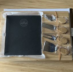 NEW Kim Crawford Charcuterie Board with Cheese Knives