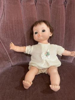 Ideal Kissin Thumbelina Baby Doll Pull String Motion Works 1970 Vintage Newborn