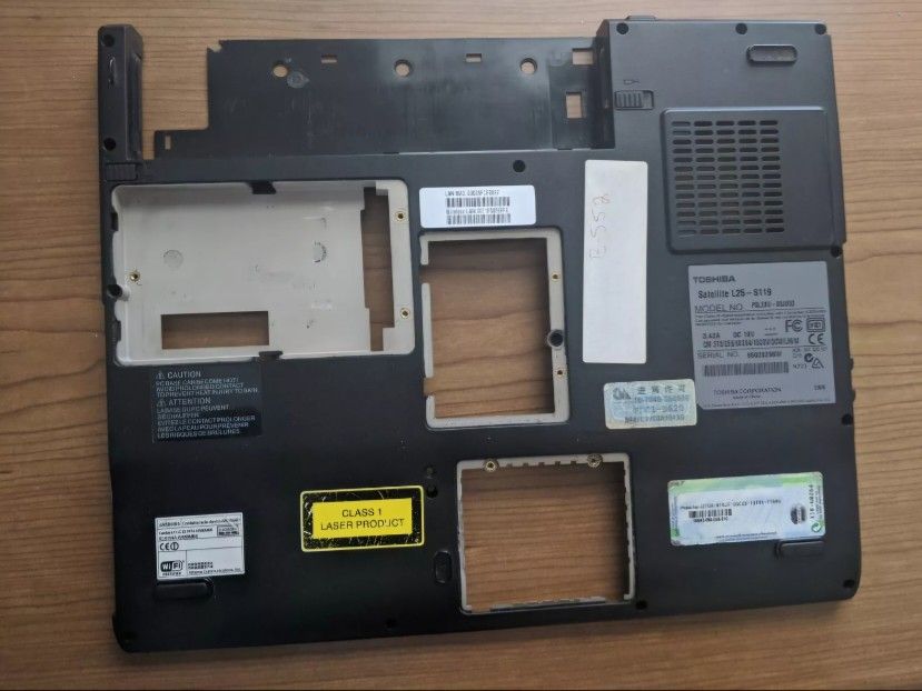 Toshiba Satellite L25-S119 Bottom Cover KSKZ 33EW3BA0046