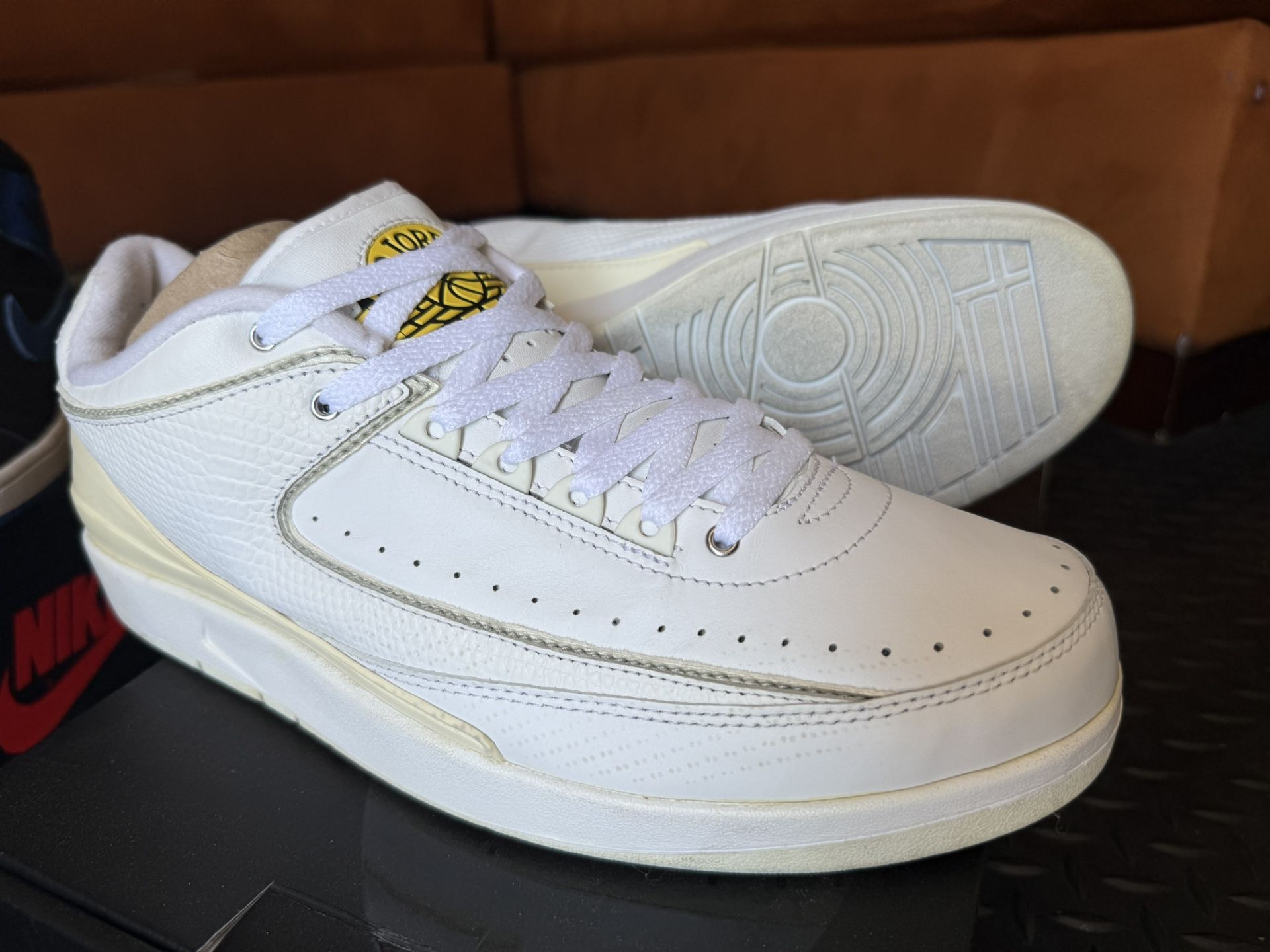 2006 JORDAN 2 RETRO LOW 'WHITE VARSITY MAIZE' sz 11.5