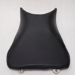 For Sale: Yamaha YZF R6 Front Driver Seat