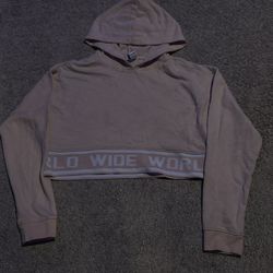 Forever 21 world wide women’s cropped hoodie size large. 