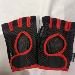 PAIR OF FITNESS GLOVES 