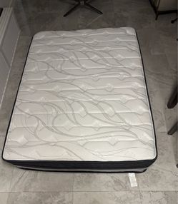 Mattress full size