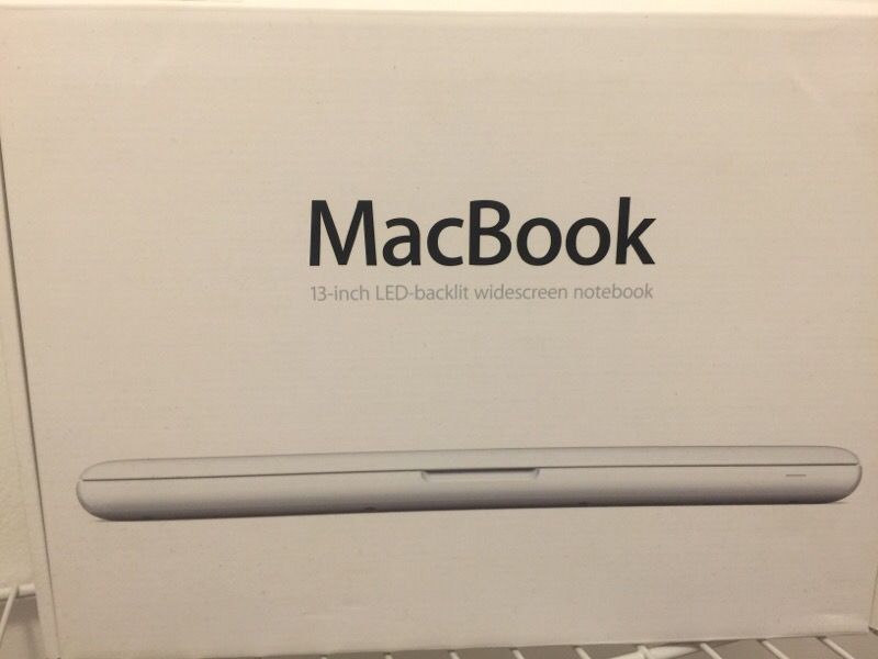 MacBook 13" white