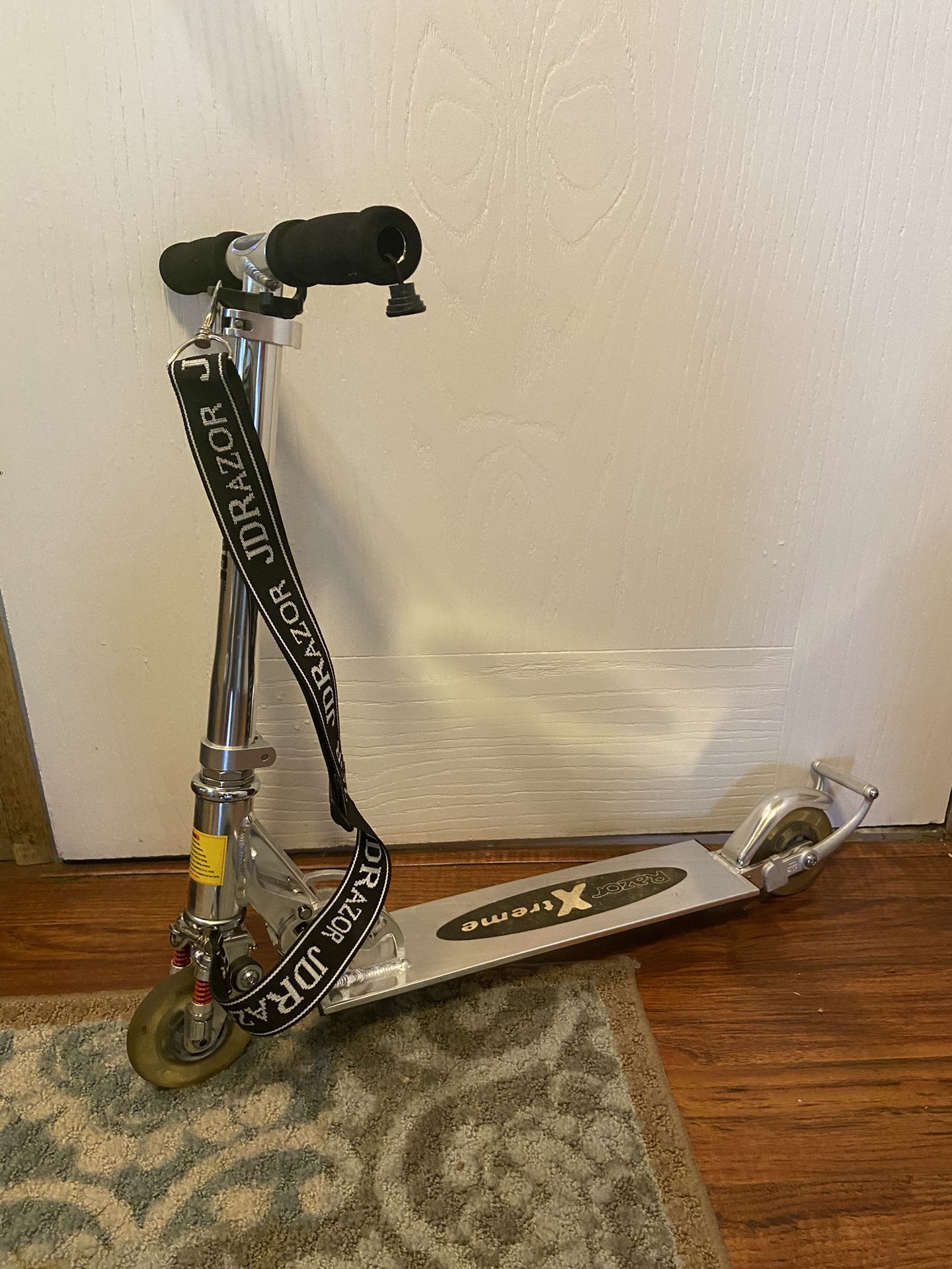 Sharper Image Xtreme Scooter 