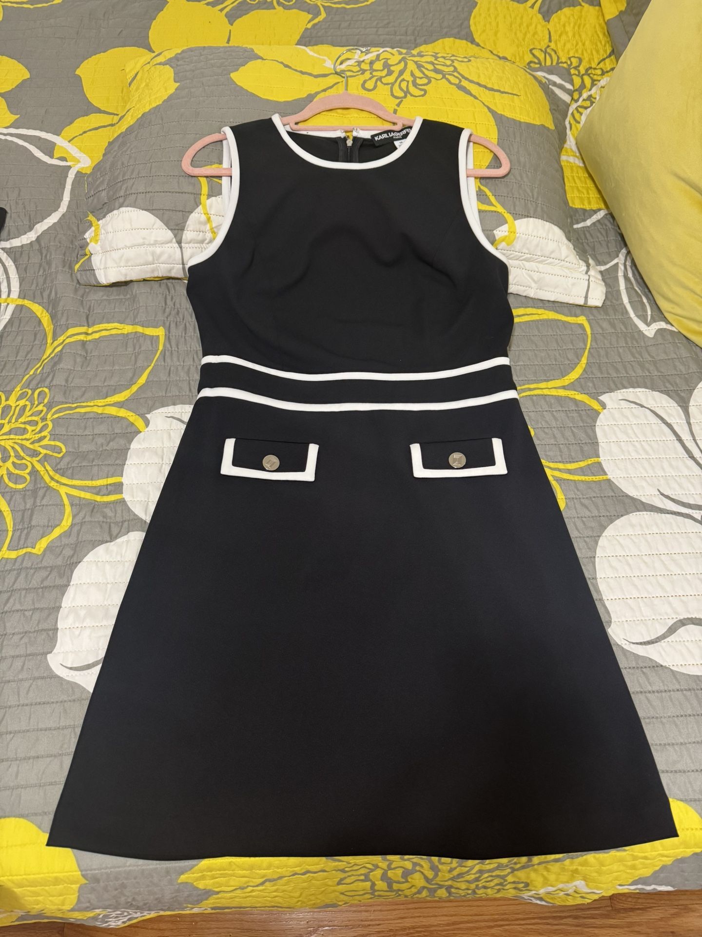 Karl Lagerfeld Dress Size 10 Stretch , Perfecto Conditions Used Once