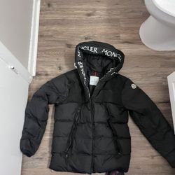 Moncler Men's Black Montcla Hooded Short Down Jacket