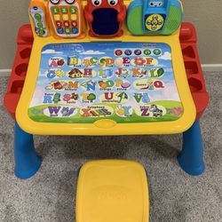 Vtech Desk and Pre Kindergarten Bundle Pack 