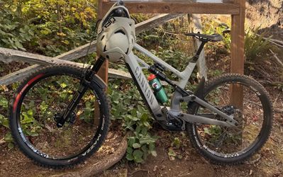 2023 canyon torque on 7 full suspension e-bike