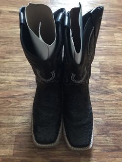 9 1/2 Black Boots 