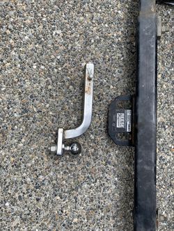 Reese towing bracket and hitch