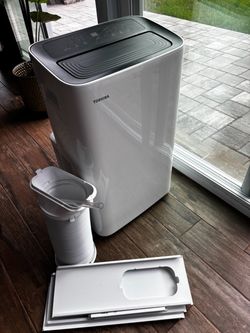 Toshiba Portable Air Conditioner with Accessories