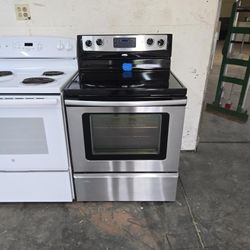 Whirlpool Glass Top Electric Stove Nice And Clean Financing Available 
